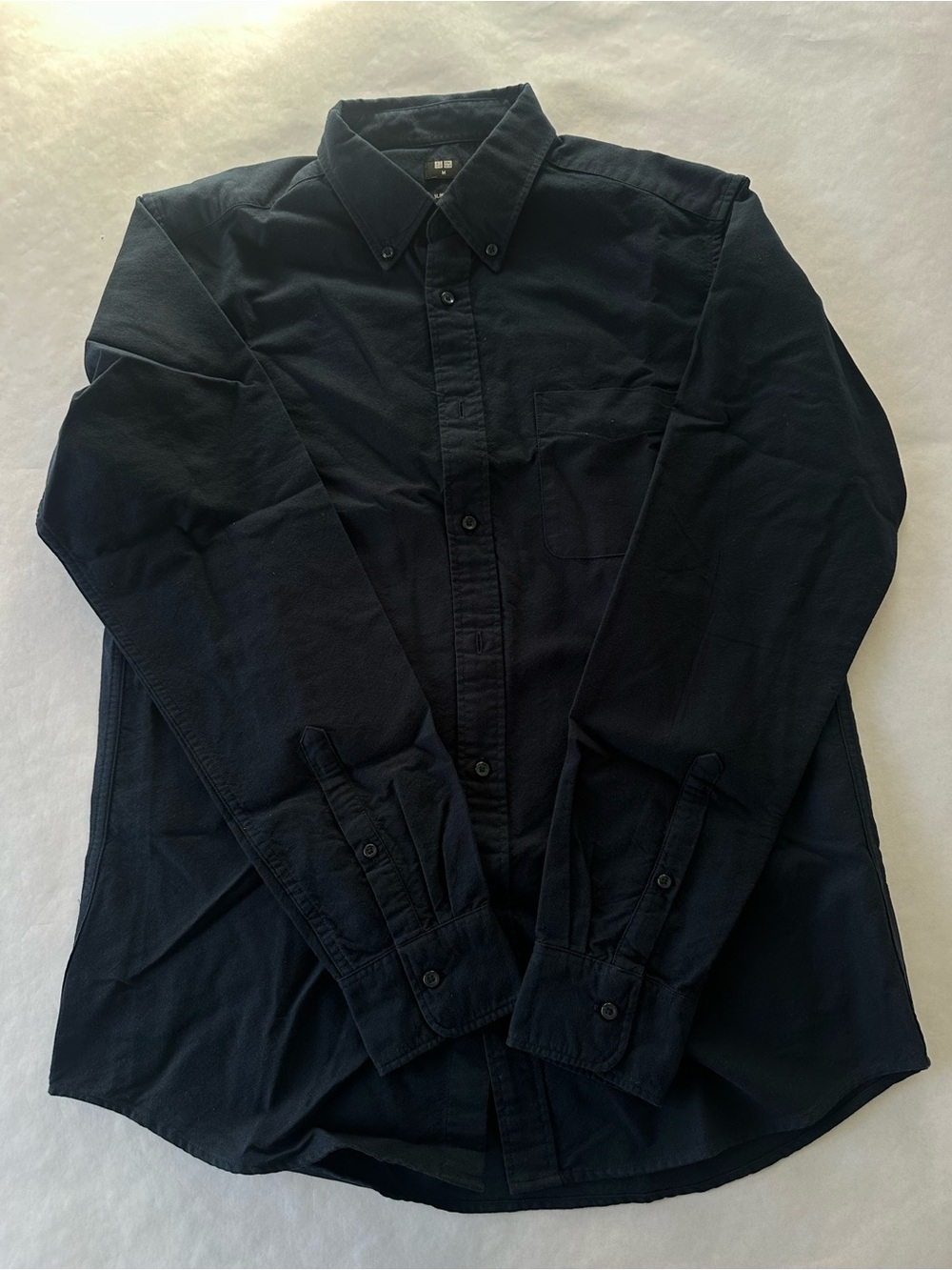 Uniqlo Men's Slim Fit Navy Long Sleeve Button-Down Shirt M